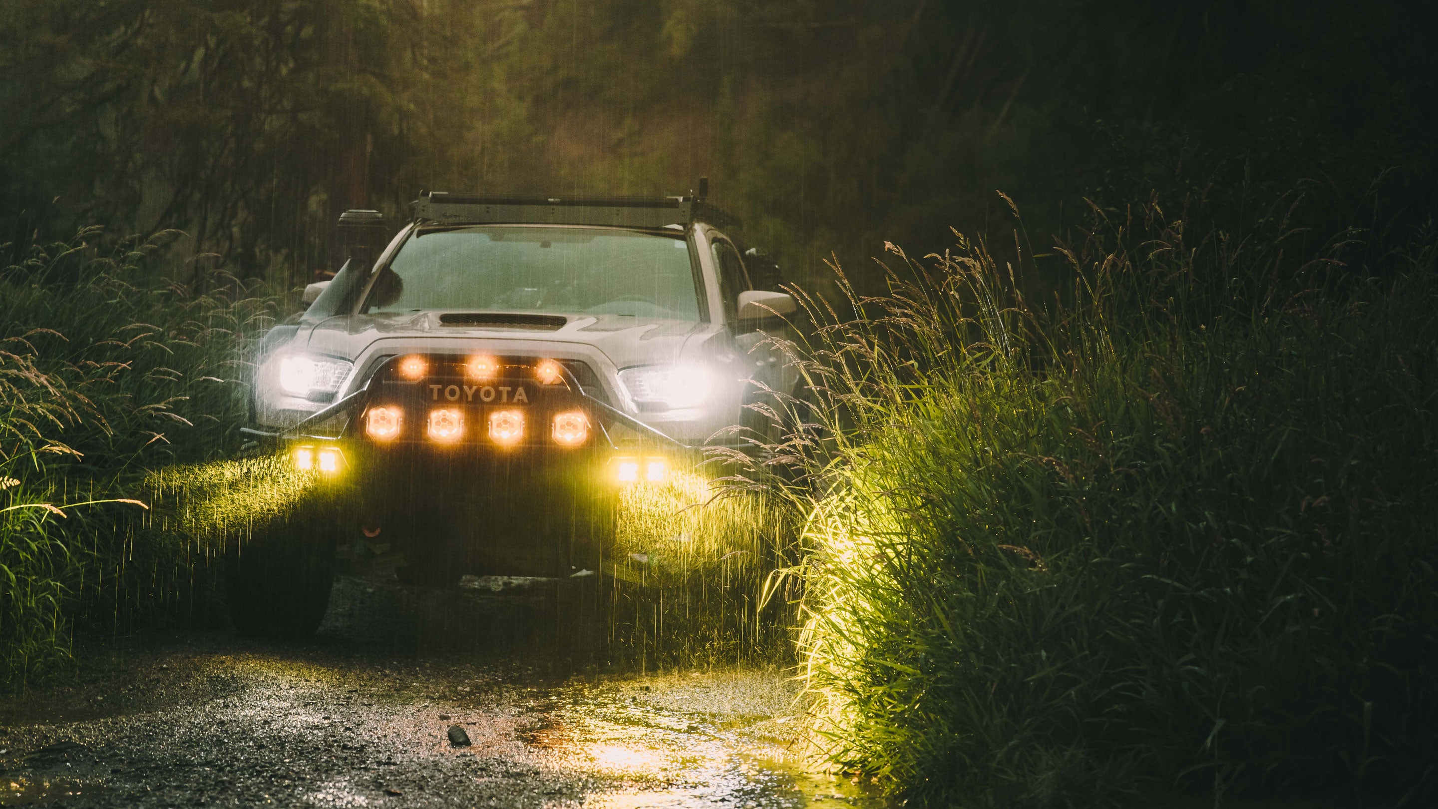 Remora Off Road Racks - Toyota Tacoma - Off Road In the Rain